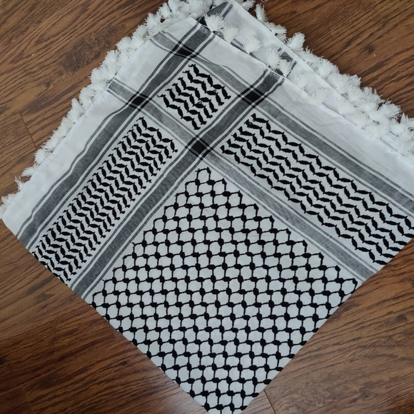 Kuffiah - Picture 3 of 4